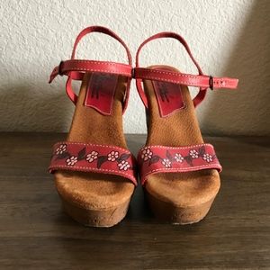 Size 8.5 Vintage Sbicca Wedge Sandals